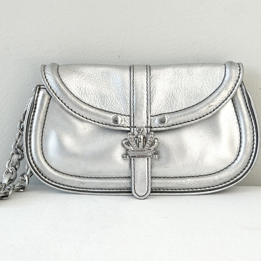 JUICY COUTURE Silver Leather Wristlet Bag Crown Snap Close Chain Link Satin Y2K